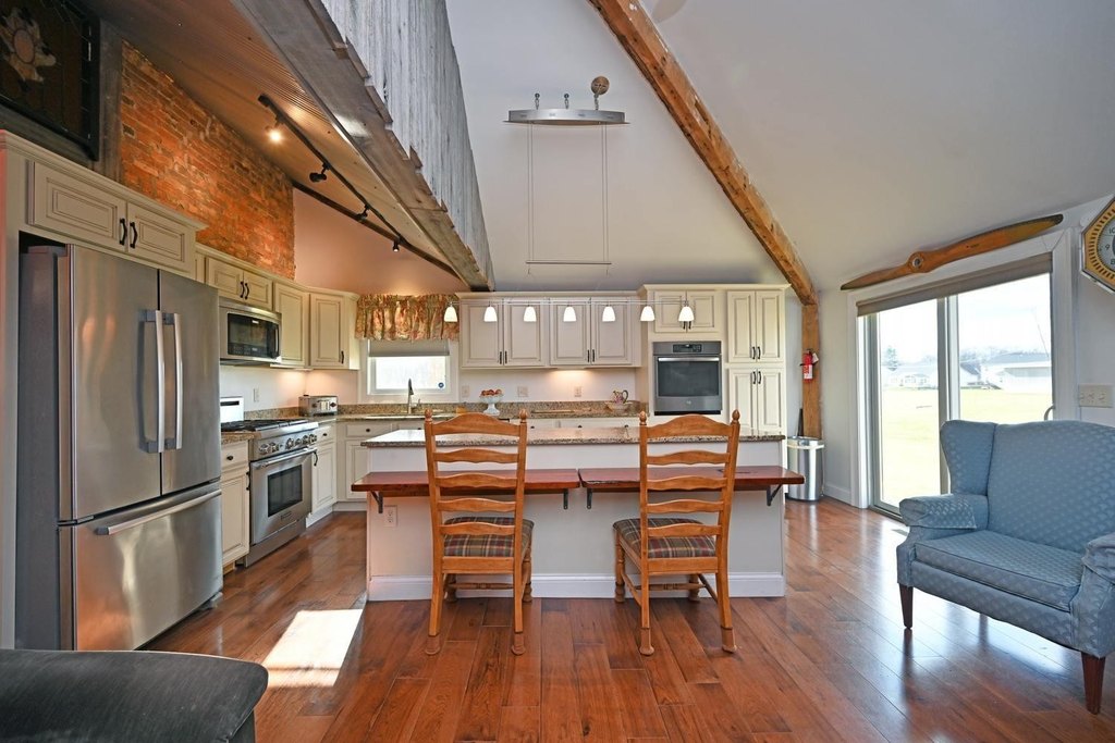 Listing photo 7